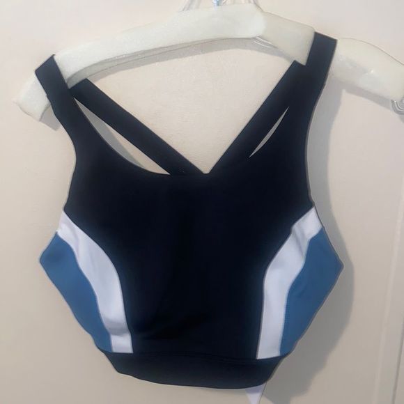 Iris & Ink Sports Bra Topwear New with Tag - Picture 1 of 5